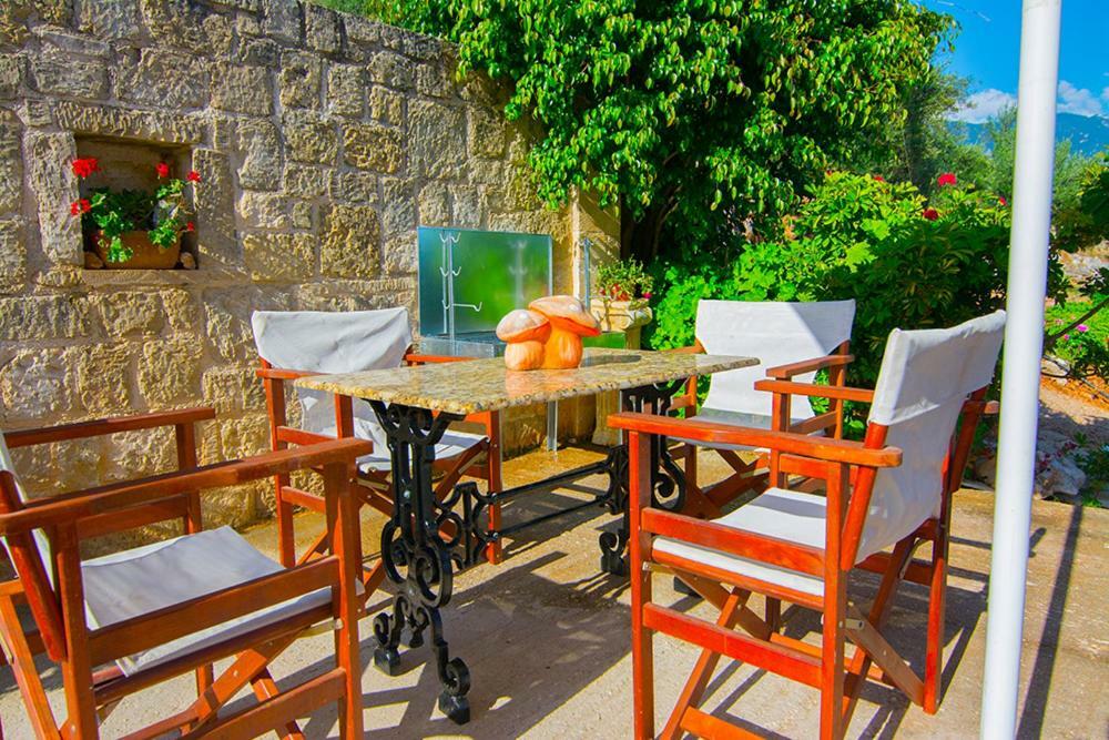 St George'S Castle House Villa Peratata ภายนอก รูปภาพ